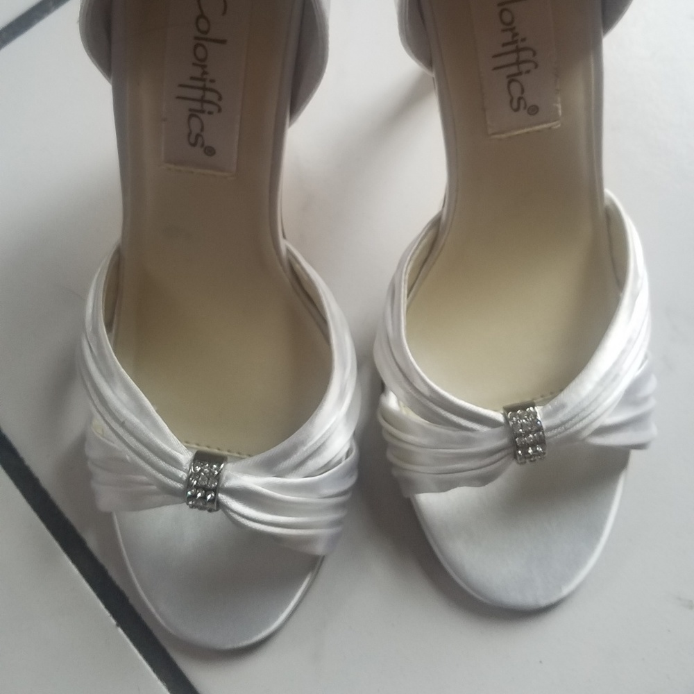 Bridal heels Brand New In Box size 6